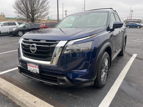 2024 Nissan Pathfinder SV