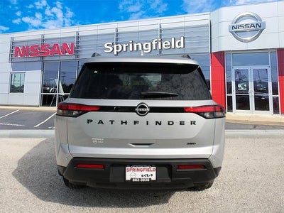 2025 Nissan Pathfinder SV