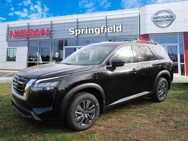 2025 Nissan Pathfinder SV