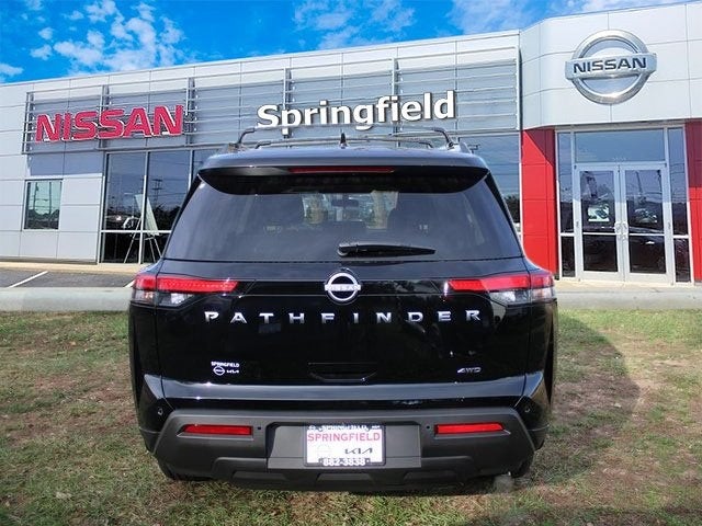 2025 Nissan Pathfinder SV