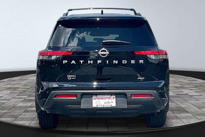2025 Nissan Pathfinder SV