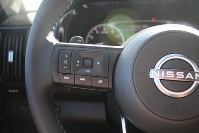 2025 Nissan Pathfinder SV