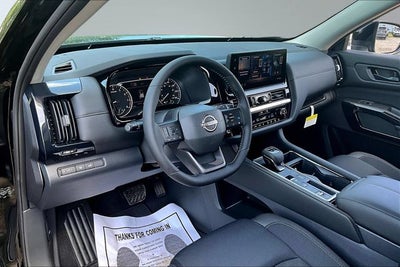 2026 Nissan Pathfinder SV