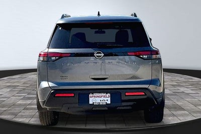 2026 Nissan Pathfinder SV