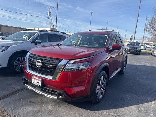 2024 Nissan Pathfinder SL