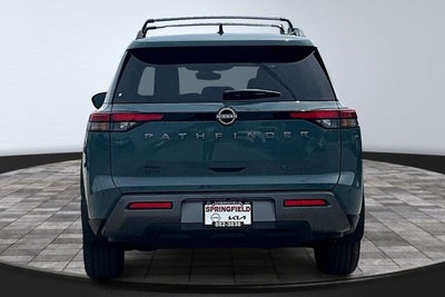 2026 Nissan Pathfinder SL