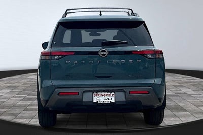2026 Nissan Pathfinder SL