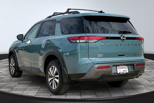 2026 Nissan Pathfinder SL