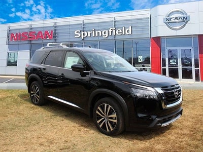 2025 Nissan Pathfinder Platinum