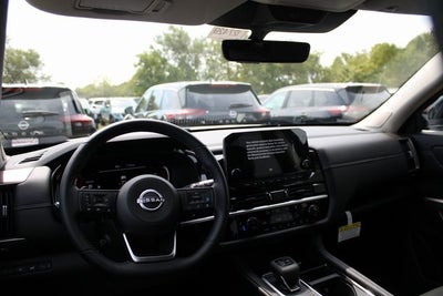 2025 Nissan Pathfinder Platinum