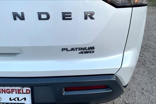 2026 Nissan Pathfinder Platinum