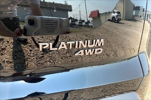 2026 Nissan Pathfinder Platinum