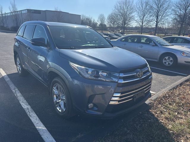 2017 Toyota Highlander Base