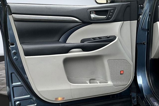 2019 Toyota Highlander Limited Platinum