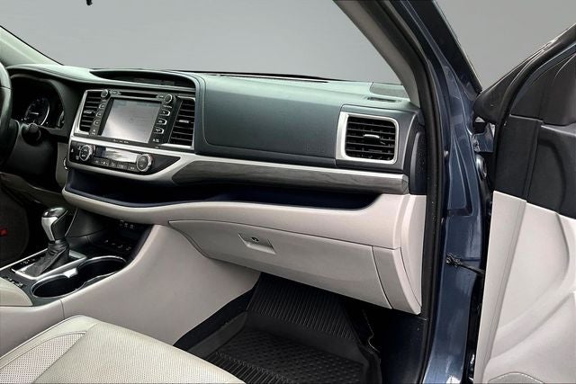 2019 Toyota Highlander Limited Platinum