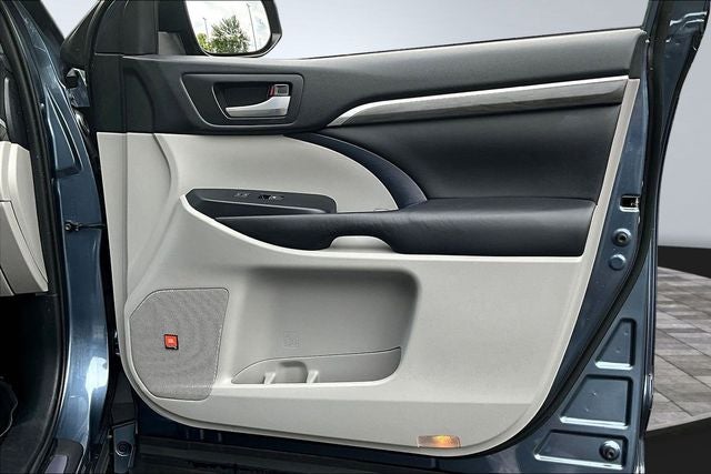 2019 Toyota Highlander Limited Platinum