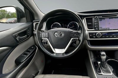2019 Toyota Highlander Limited Platinum
