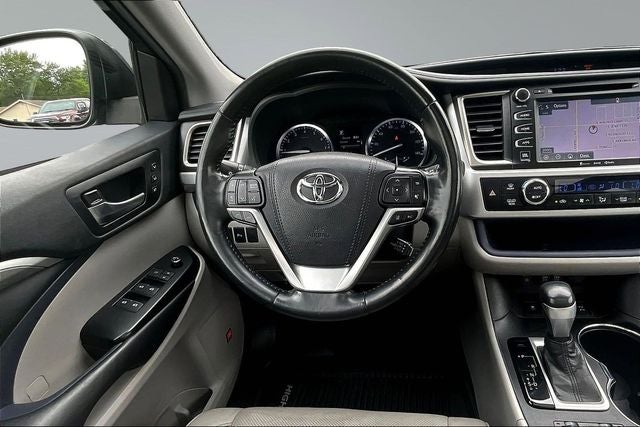 2019 Toyota Highlander Limited Platinum
