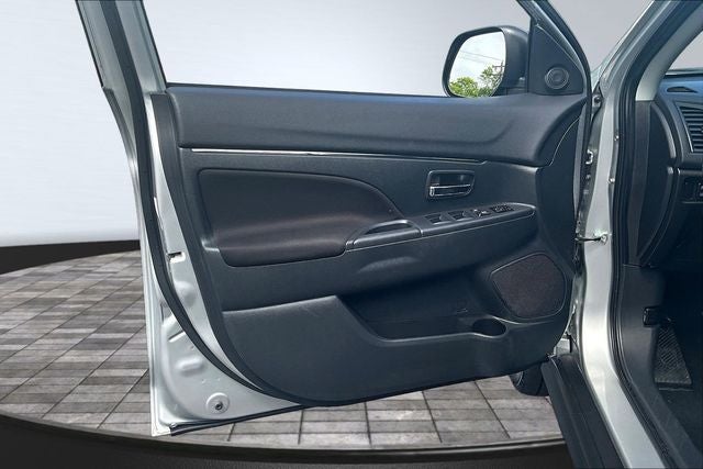2025 Mitsubishi Outlander Sport Base