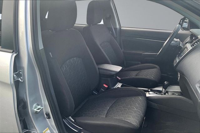 2025 Mitsubishi Outlander Sport Base