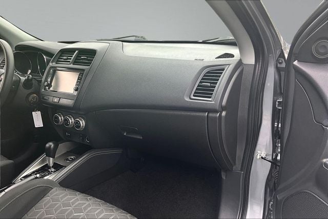 2024 Mitsubishi Outlander Sport Base