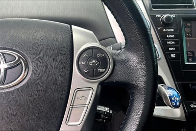 2014 Toyota Prius v Five