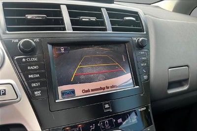 2014 Toyota Prius v Five