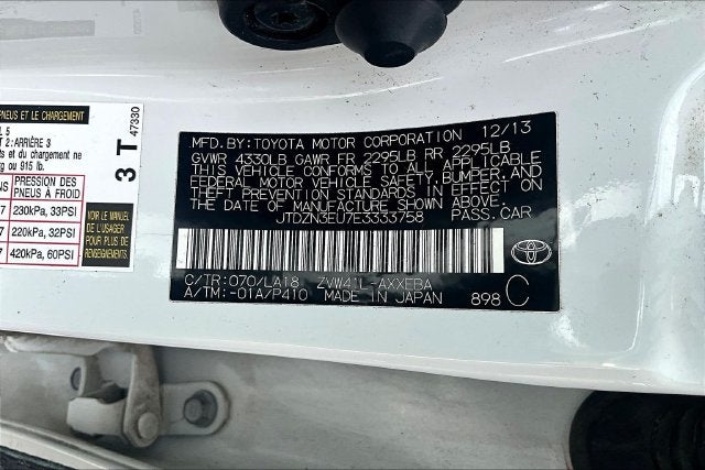2014 Toyota Prius v Five