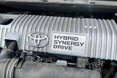 2014 Toyota Prius v Five