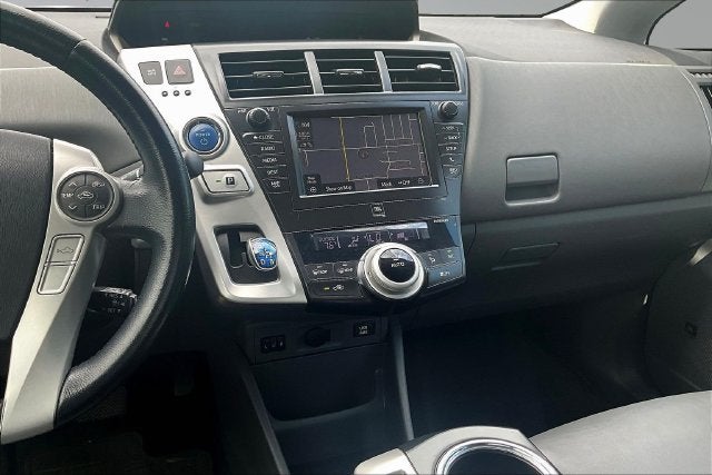 2014 Toyota Prius v Five