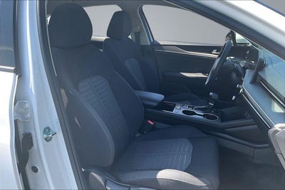 2026 Kia K5 LXS