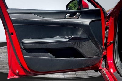 2025 Kia K5 LXS