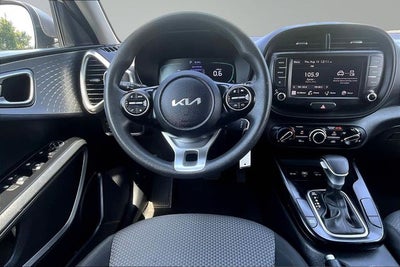 2024 Kia Soul LX