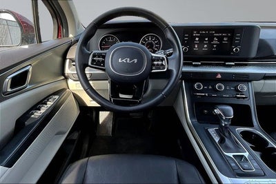 2024 Kia Carnival LX
