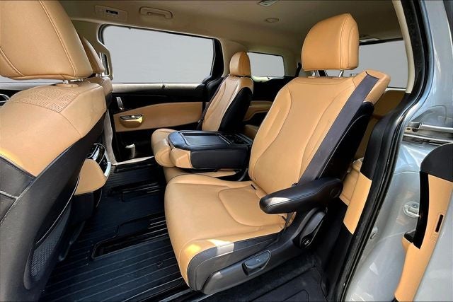2022 Kia Carnival EX