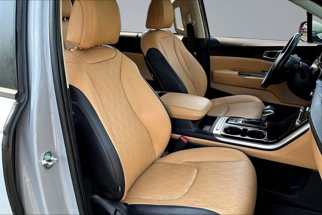 2022 Kia Carnival EX