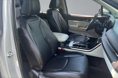 2022 Kia Carnival EX