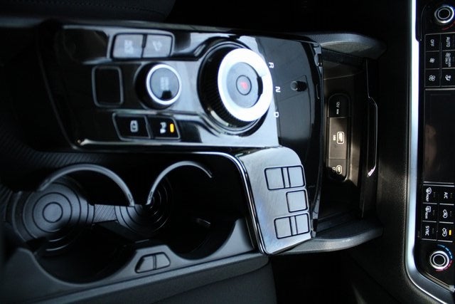 2024 Kia Sportage Hybrid LX