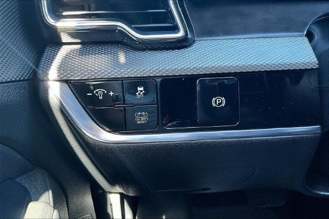 2025 Kia Sportage Hybrid LX