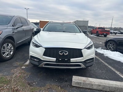 2018 INFINITI QX30 ESSENTIAL